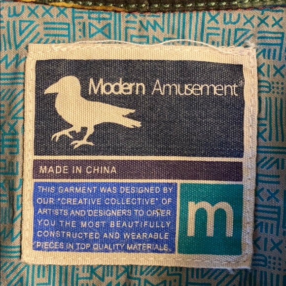 MODERN AMUSEMENT SHIRT - Picture 3 of 3